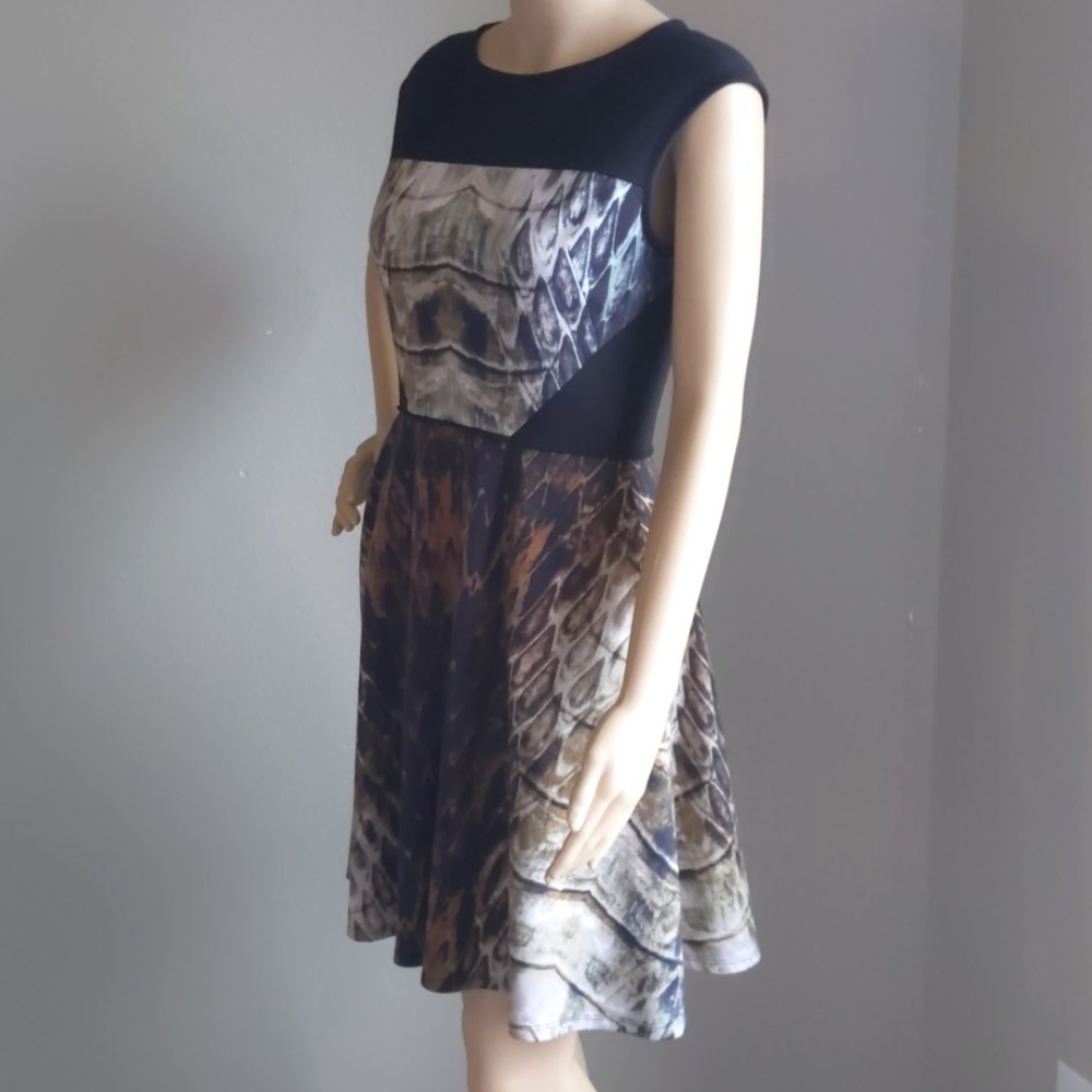 VINCE CAMUTO MULTICOLOR SLEEVELESS  DRESS SZ 2 - Picture 11 of 15